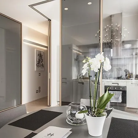 Hemeras Boutique Homes - Design Flats Near The City Center Daire
