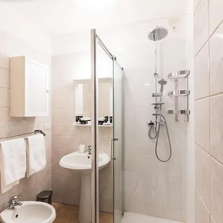 Hemeras Boutique Homes - Design Flats Near The City Center Daire Milano
